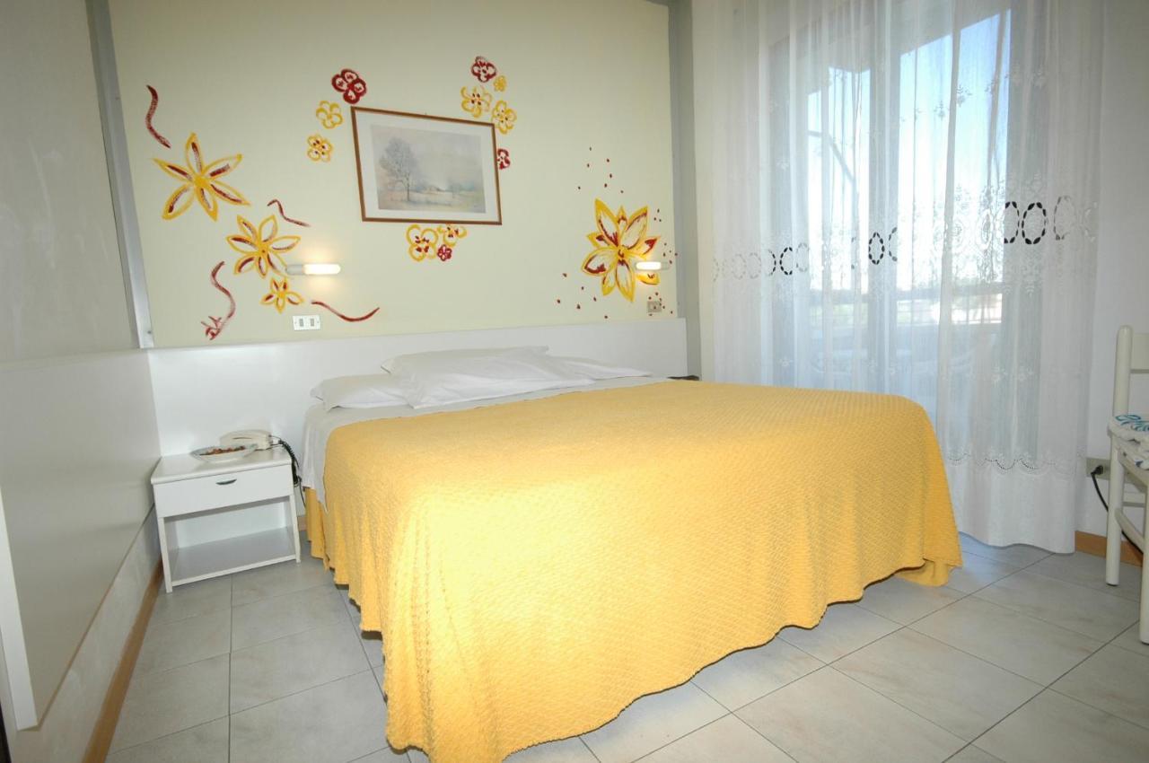 Hotel Betty Rimini Eksteriør billede