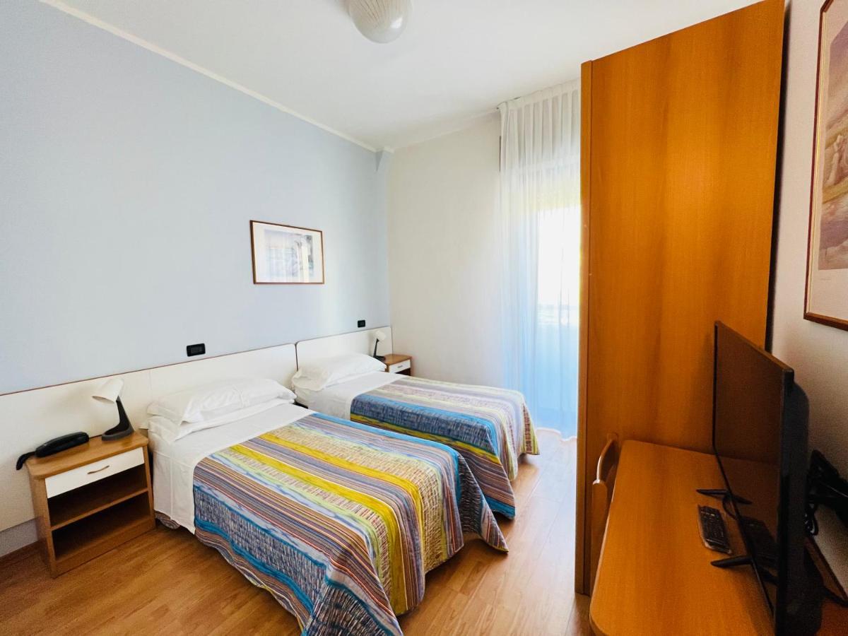 Hotel Betty Rimini Eksteriør billede