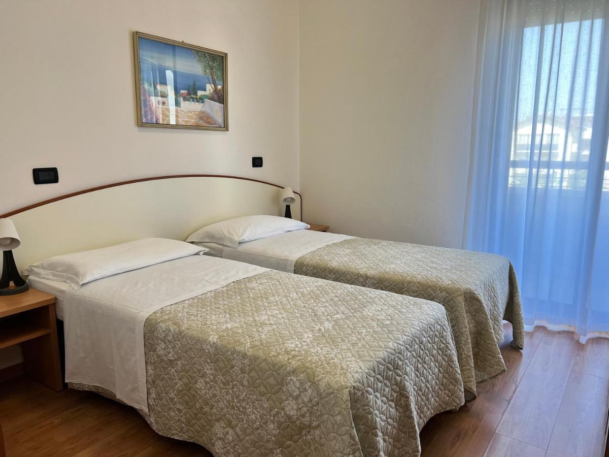 Hotel Betty Rimini Eksteriør billede
